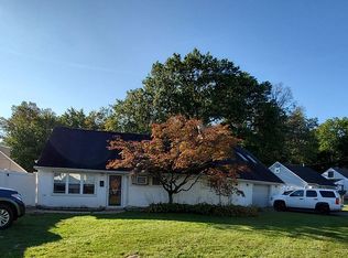 1 Altamont Rd, Edison, NJ 08817