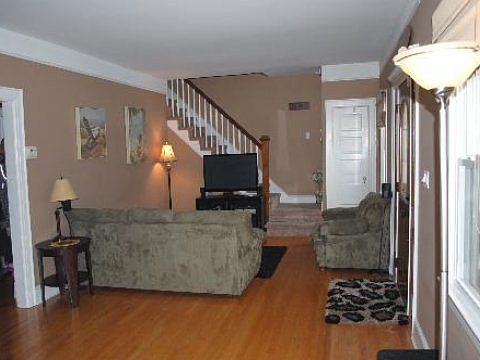 4th image of 1 Hendrickson Ave