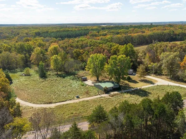 1050 Highway U St, Saint James, MO 65559