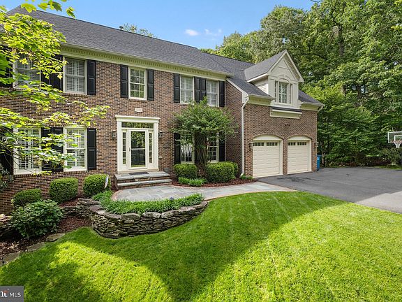 4th image of 9526 Claychin Ct