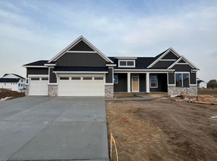 8025 Erie Dr, Byron Center, MI 49315