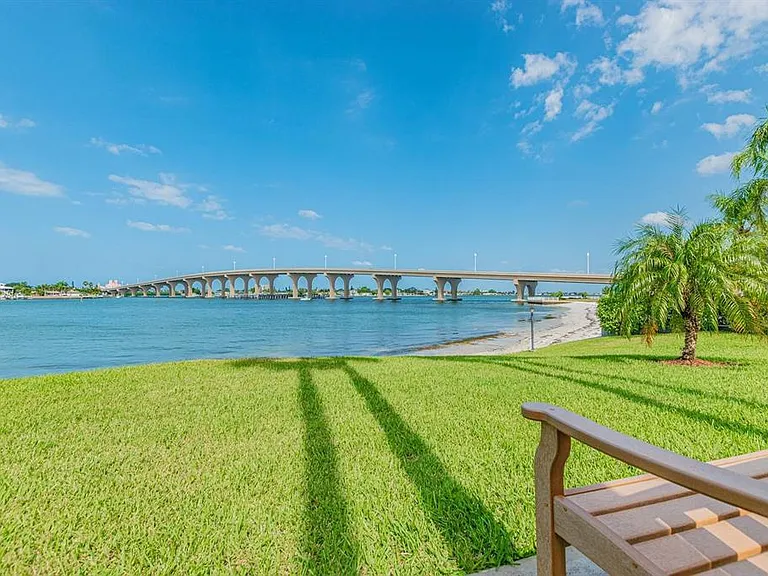 5901 Bahia Del Mar Cir #223 — Photo 28