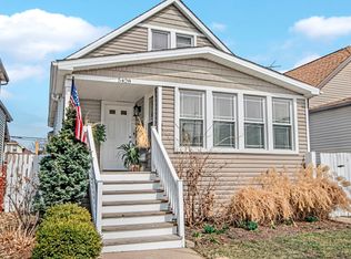 5428 W Warwick Ave, Chicago, IL 60641