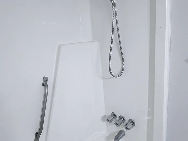813 Harden St #7 — Photo 14