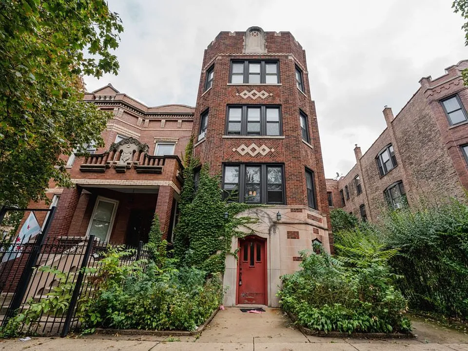 2253 N Spaulding Ave #3