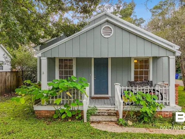 405 N Pine St, Foley, AL 36535