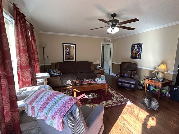 5th image of 133 SE Bennie Ln