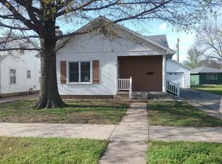 1508 W 7th St, Coffeyville, KS 67337