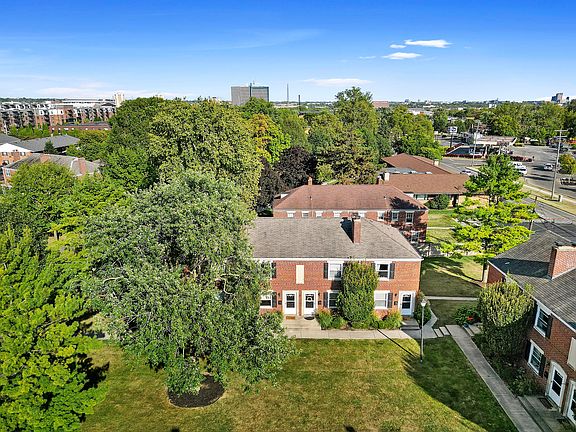 3rd image of 1781 Northwest Blvd