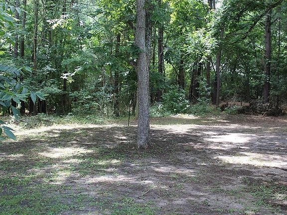 4th image of 1028 Old Lilesville Rd