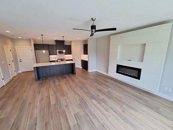 4th image of 10910 NE 119th Pl