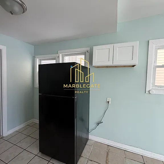 452 15th Ave #2E — Photo 3