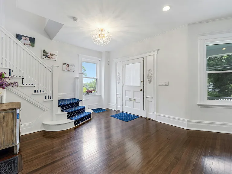 78 Franklin St — Photo 7