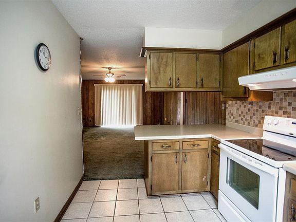 5th image of 3439 Luzon St