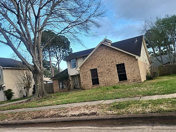 2nd image of 21627 Park Brook Dr