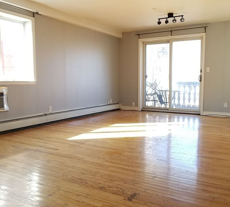 1st image of 4326 53rd St APT 3R