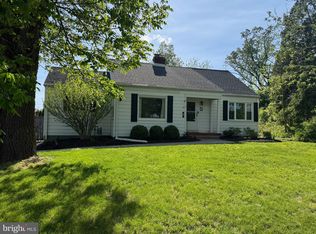 41 Ewingville Rd, Ewing, NJ 08638
