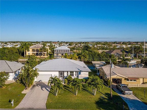 2nd image of 4300 Palm Dr