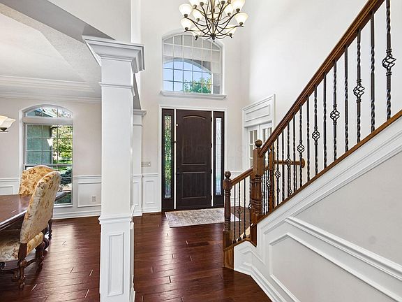 4th image of 4614 Hirth Hill Rd E