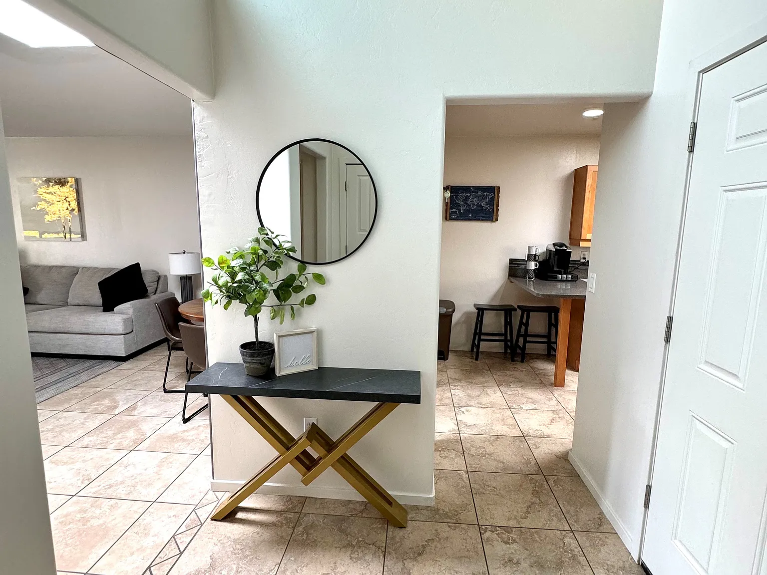 2 bed, 1176 sqft, $2,450 — Photo 2