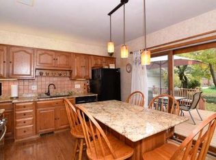 2440 N 63rd St, Wauwatosa, WI 53213