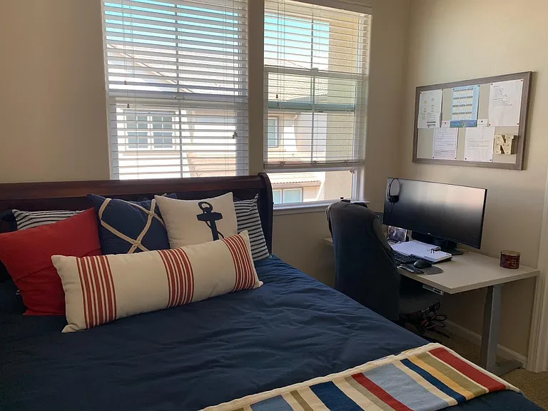 Bed 2 on top level