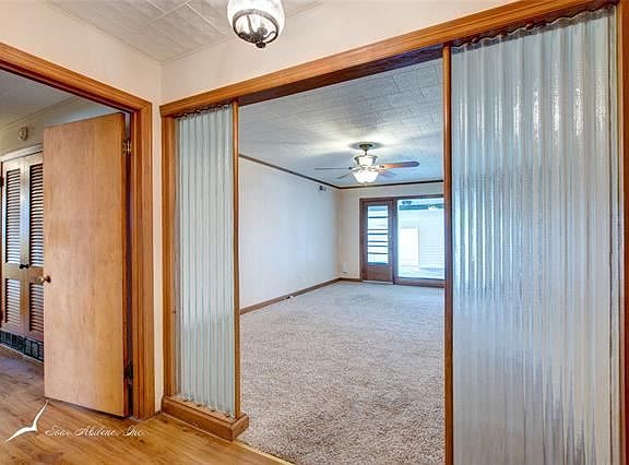 4th image of 1302 Grand Ave