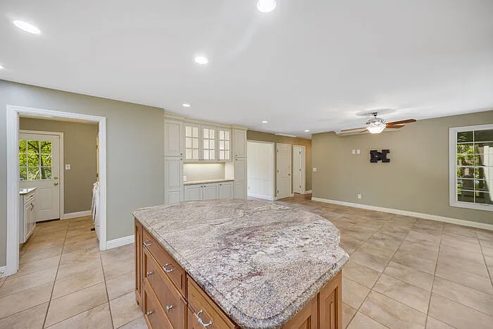 12819 Huntercreek Rd — Photo 3