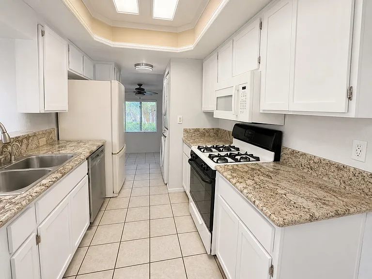 9374 Twin Trails Dr #101 — Photo 14