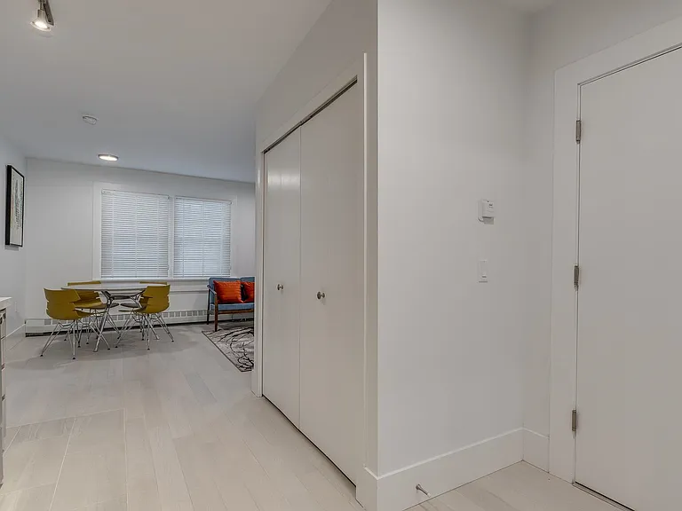 1425 Haro St #203 — Photo 6