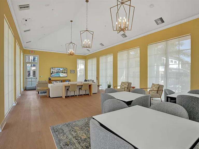 381 E Cannery Row Cir — Photo 52