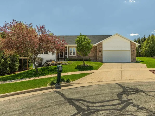 1010 2nd St N, Monroe, WI 53566