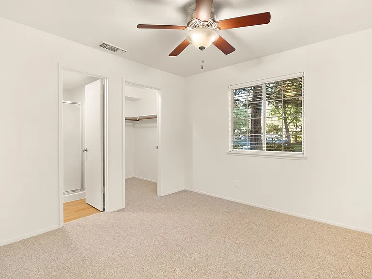 1661 Forest Avenue Apartments — Photo 53