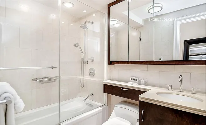 Rented by Engel & Völkers New York City | media 8