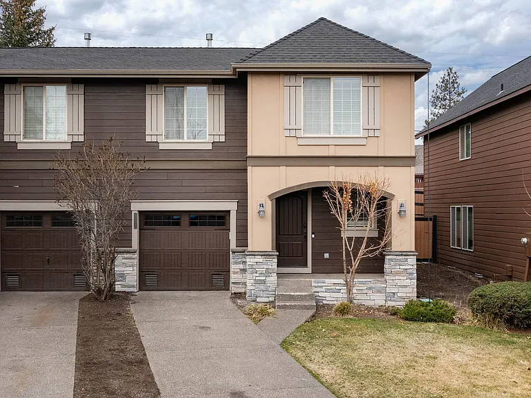 20285 Schaeffer Dr — Photo 1