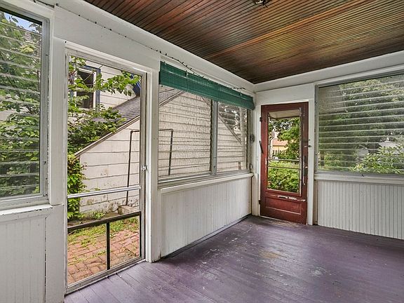 3rd image of 138 4th St