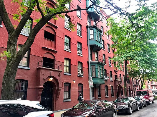 Rented by Compass | media 11