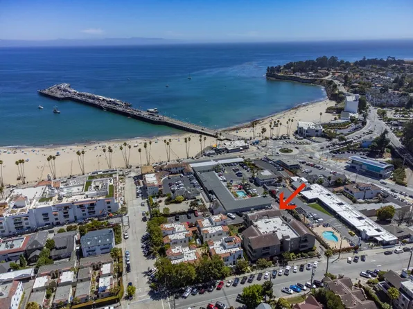 515 2nd St APT 2A, Santa Cruz, CA 95060
