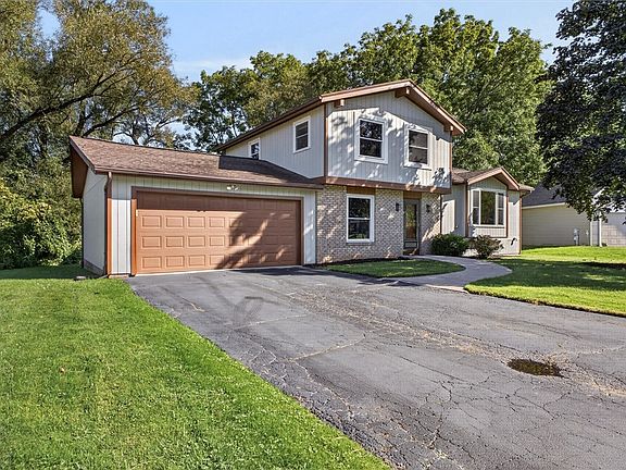 2nd image of 205 Kinmont Dr