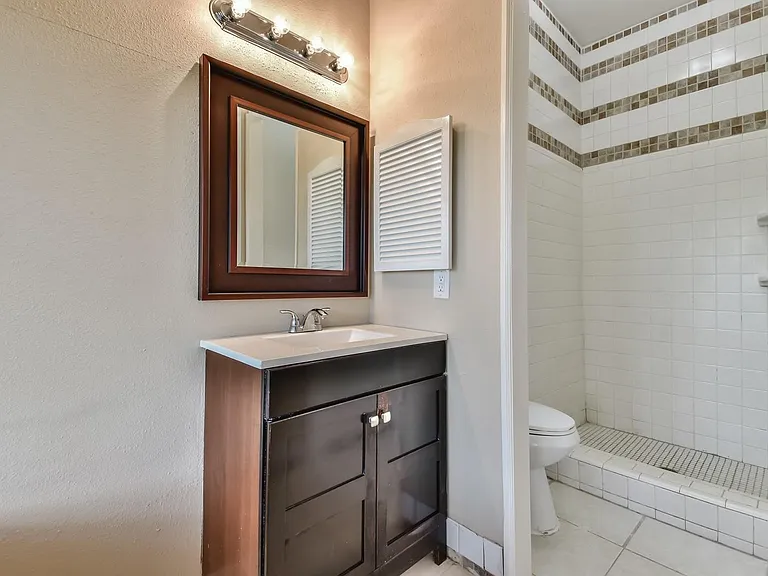 9503 Bent Spur Ln — Photo 17