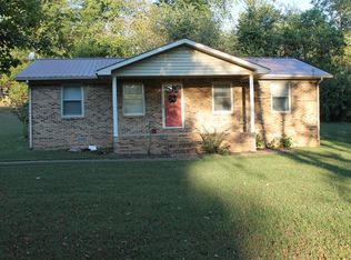11 Florence St, Mc Ewen, TN 37101