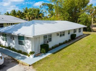 3049 Coco Ave, Naples, FL 34112