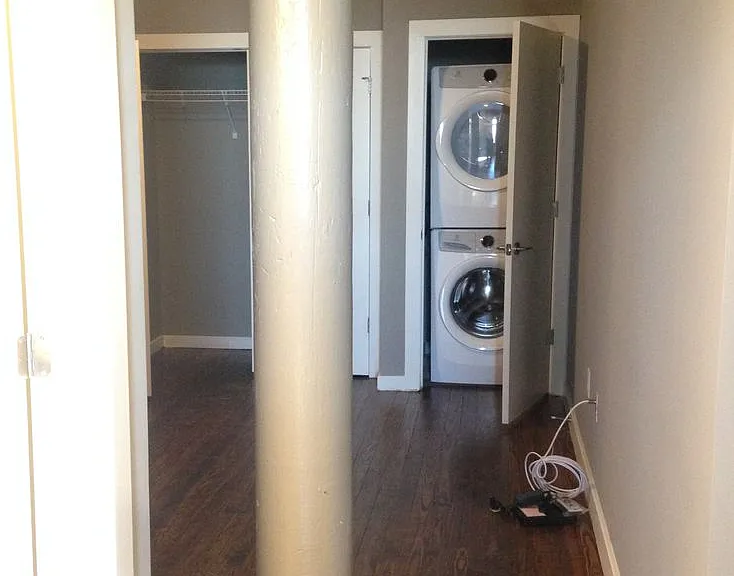 River Lofts West — Photo 7