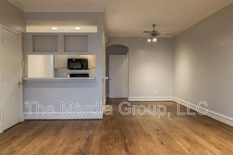 3 bed, 2.0 bath, 1535 sqft, $1,850 — Photo 4