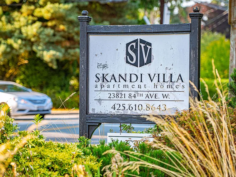Skandi Villa in Edmonds | Boutique Apartments with Modern Touches | 1 MONTH FREE! — Photo 12
