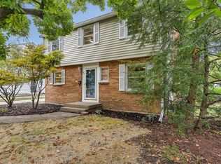 1911 Chamberlain Ave SE, Grand Rapids, MI 49506