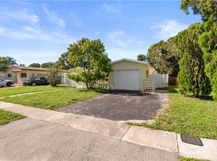 3578 NW 33rd St, Lauderdale Lakes, FL 33309