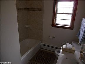 4th image of 126 Broaddus Dr