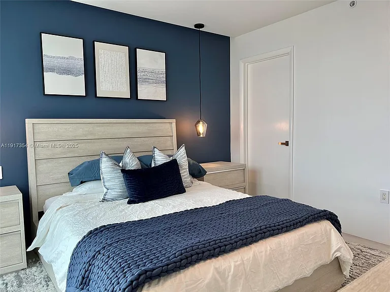6620 Indian Creek Dr #617 — Photo 20