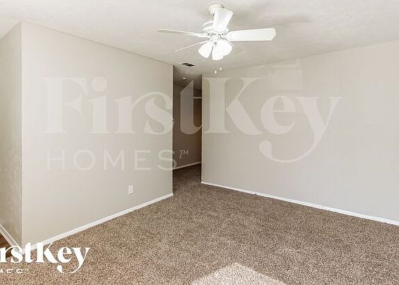 3rd image of 7847 Robin Creek Dr